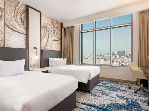 Novotel Dubai Gold District Room Type - Executive Twin Room