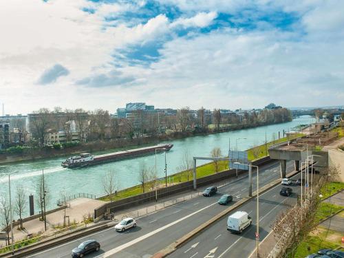 Hotel ibis Paris La Défense Courbevoie