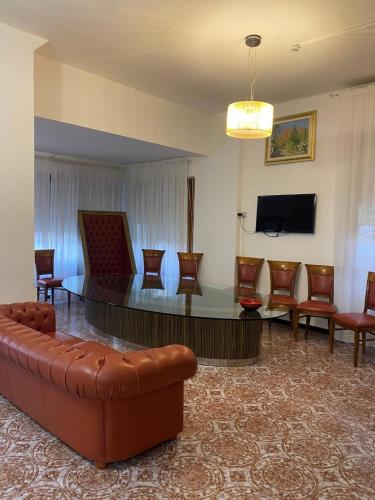 ล็อบบี้, New Hotel Attico in กียานชาโน แตร์เม