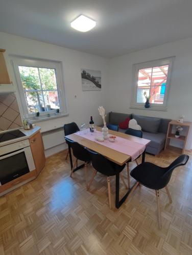 Apartment by MICHELLE, Čatež ob Savi (foto 4)