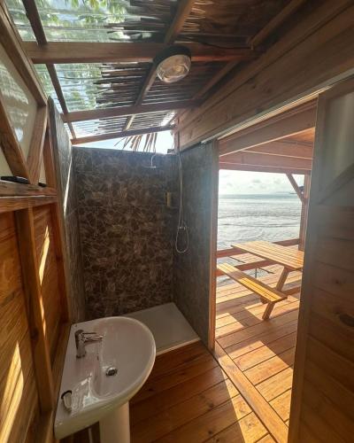 Fare Vai Uteute in เทไวโต