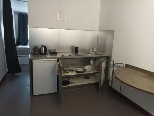 מטבח, Studio à Tamaon (Studio a Tamaon) in Kone