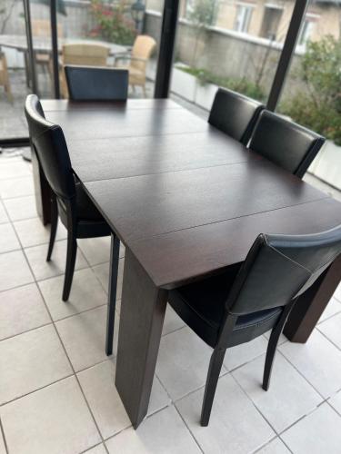 Charming parisian rooftop ! 120m2 for 8 people in Saint Mande
