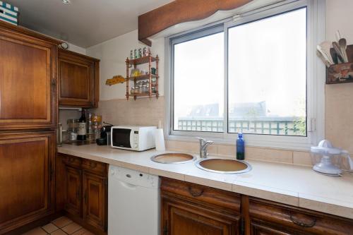Charming parisian rooftop ! 120m2 for 8 people in Saint Mande