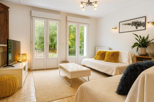 maison individuel proche des châteaux et Amboise avec jardin clos (maison individuel proche des chateaux et Amboise avec jardin clos) in Poce Sur Cisse