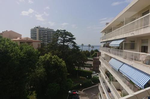Spacious 70 m flat with Balcony and sea view! - image 3