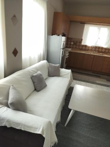 Stylish Modern Flat in Pyrgos near Olympia – khách sạn tại Pirgos