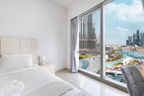 The Grande Signature Experience Modern 2BR with Incredible Views of Burj Khalifa & Dubai Fountain, Steps Away from Dubai Mall, Дубай (фото 10)