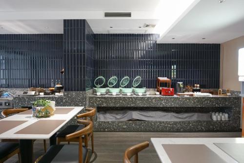Paco Hotel Tianhe Coach Terminal Metro Satation Guangzhou-Free Shuttle Bus for Canton Fair - 레스토랑