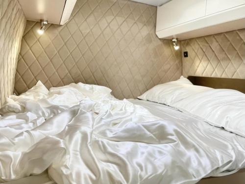 Ubytování v obytném voze (Ubytovani v obytnem voze) in Lesni Hluboke