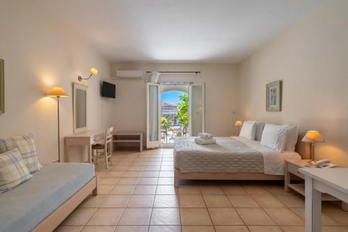 Aeolos Hotel - image 8