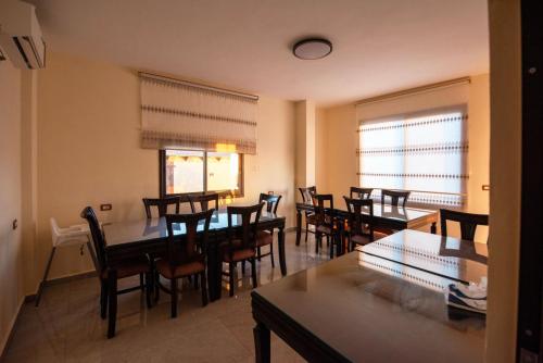 레스토랑, Ramses Tafilah Lodge نزل رمسيس الطفيلة in 타필라