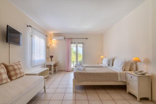 Aeolos Hotel - image 3
