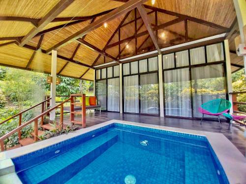 Hidden Gardens Resort, Davao in Eden