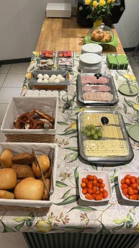 طعام و مشروبات, Steiners Hotel Airport-Messe in Birkach in Birkach