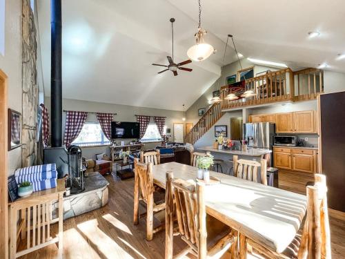 85 Potlatch in Green Mountain Falls