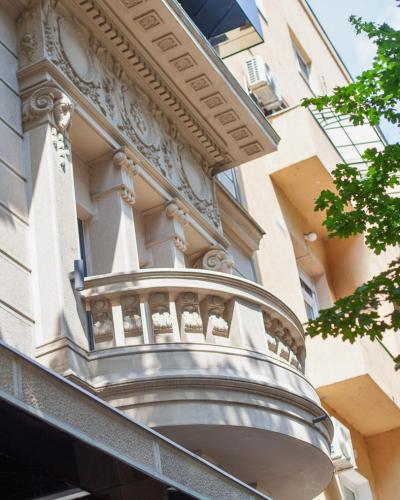 Saint Ten Hotel