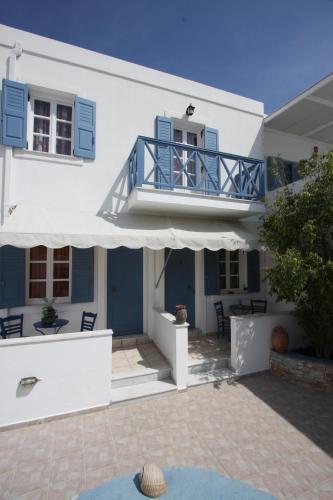 Manos Apartments - image 14