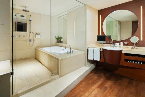 room detail thumbnail 2