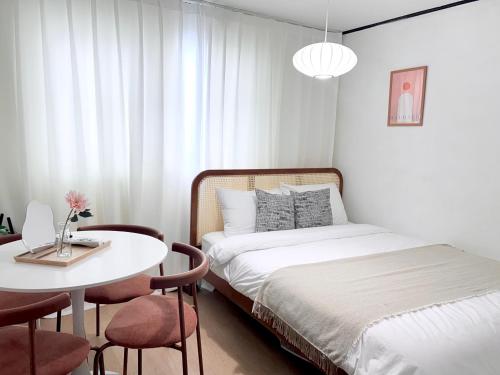LORA Stay YG Hangang Cozy Atmosphere, Hotel Quality Bedding - Seoul LORA Stay YG Hangang Cozy Atmosphere, Hotel Quality Bedding - Seoul