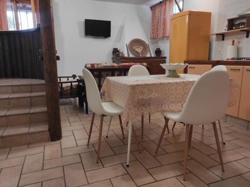 Casa vacanze con vista unica & parcheggio gratis in San Leucio Del Sannio