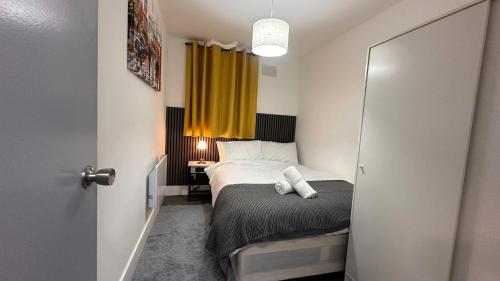 Apartment - Sleeps 6 - City Base - District Line - image 10