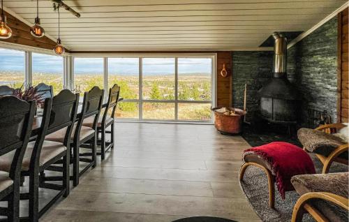 kuhinja, Amazing Home In Sjusjøen With Sauna in Sjusjoen