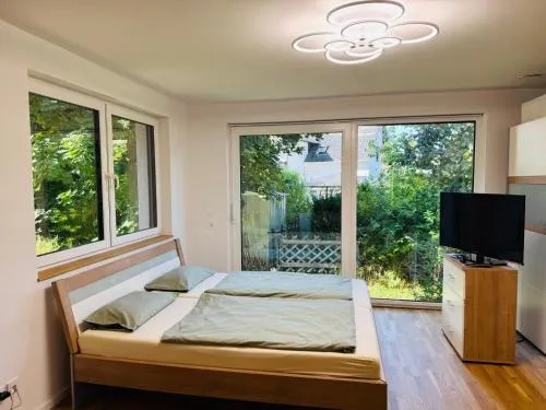 Moderne, gepflegte helle Neubau-Einliegerwohnung in Sankt Ingbert, Deutschland