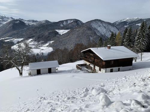 Chalet PRAMA – khách sạn tại Brandenberg