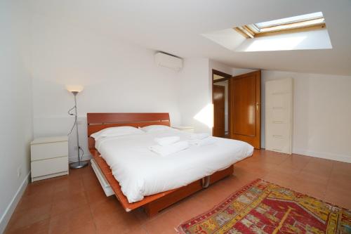 Juan's Trevi Apartment BuddyRent