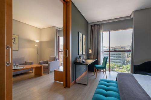 room detail thumbnail 0