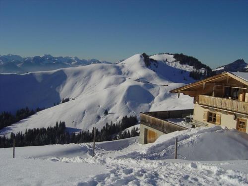 Lockner Hütte (Lockner Hutte) in Winkl