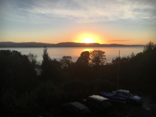 Vaade, A Baronial Hall apartment - great views of Loch Fyne in Stonefield