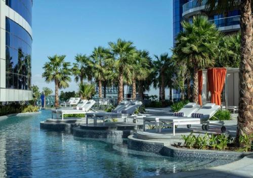 Exquisite 1BR at DAMAC Paramount Tower D, Dubai