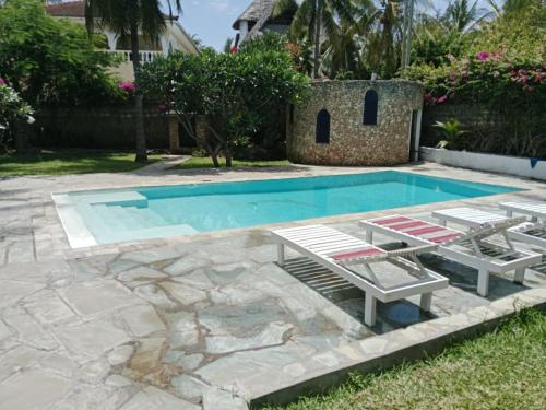 泳池, Maua House in 華塔木