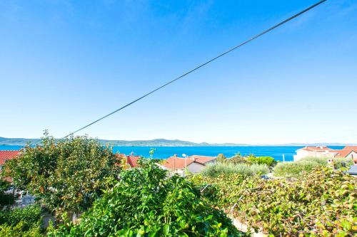 Apartment Luce - with terrase - image 9