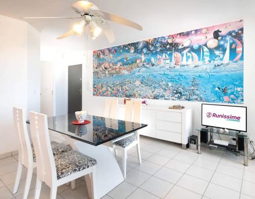 ROYCE classé 3 étoiles - Appartement 4 personnes - Vue mer - idéalement situé sur le front de mer et à 200 m du lagon de ST-PIERRE