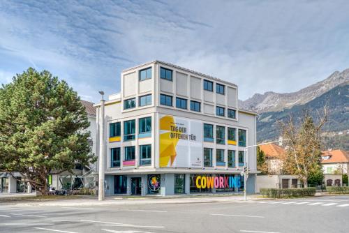  Charmante Wohnung für 2 Personen in Zentrumsnähe x Parkplatz x coworking-Arbeitsplätze im Haus in Innsbruck