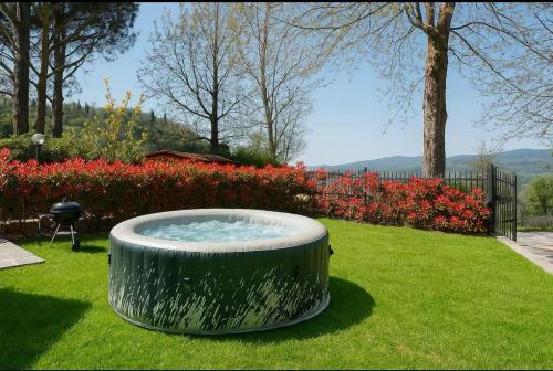 Сад, 30 Min from Florence Jacuzzi, Wi-Fi & Parking in Руфіна