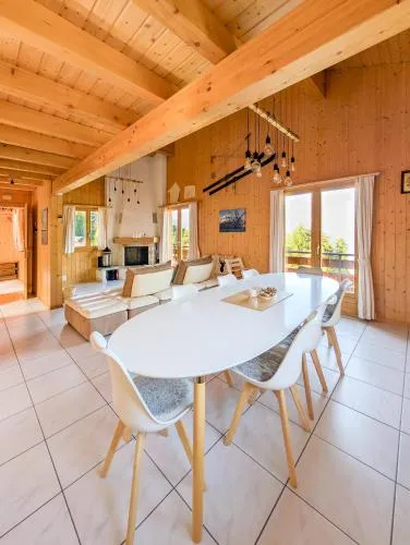 Grand chalet familial avec cheminée à La Tzoumaz in La Tzoumaz, Schweiz