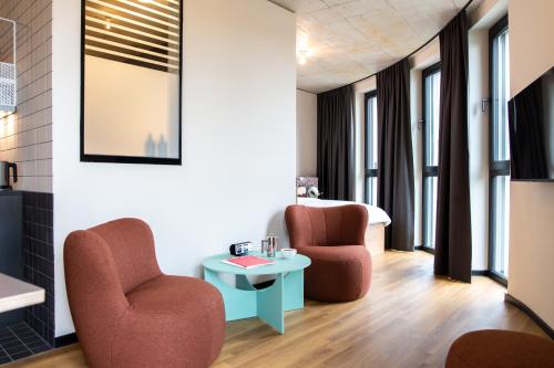 Seadmed, STAYERY Bochum Ehrenfeld am Schauspielhaus in Bochum