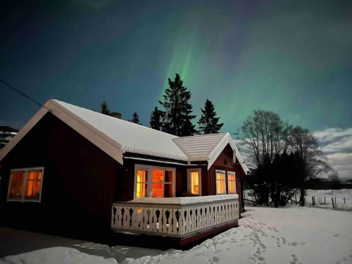 Det vesle huset på Lysåker (Det vesle huset pa Lysaker) in วินสตรา