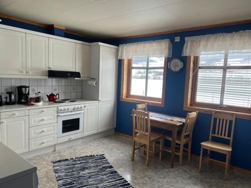 Det vesle huset på Lysåker (Det vesle huset pa Lysaker) in วินสตรา