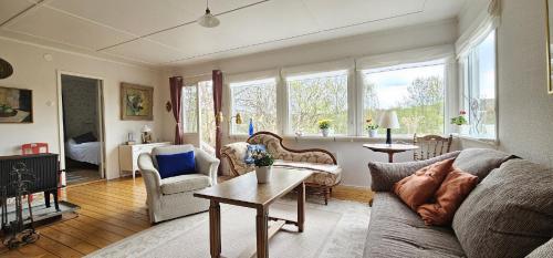 Cottage on Mjörn only 300m from the sea SE09115 (Cottage on Mjorn only 300m from the sea SE09115) in Apelgarden