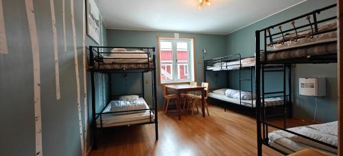 1 bunk bed