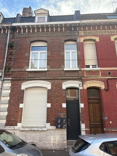 Buitenkant, Charmant T2 en RDC Centre Douai Netflix in Douai