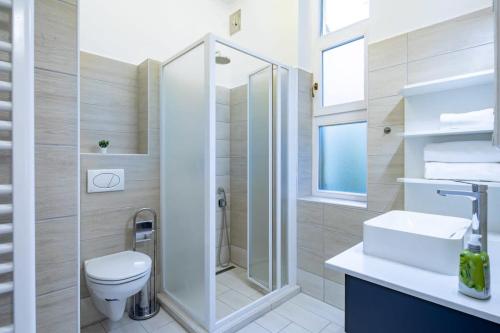 Central - Comfortable - Easy Sleep - image 7