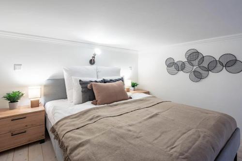 Central - NEW - Comfy Home - main image