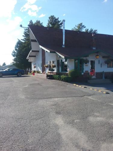 . Motel les Pins