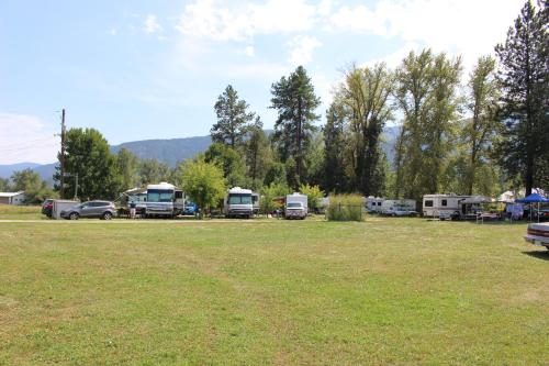The Victorian Motel & RV Park